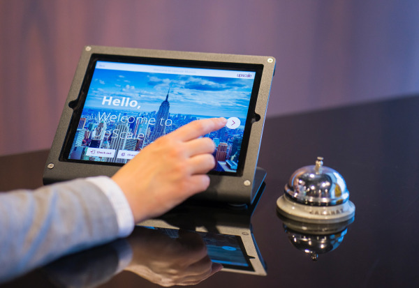 hotel front office guest check-in